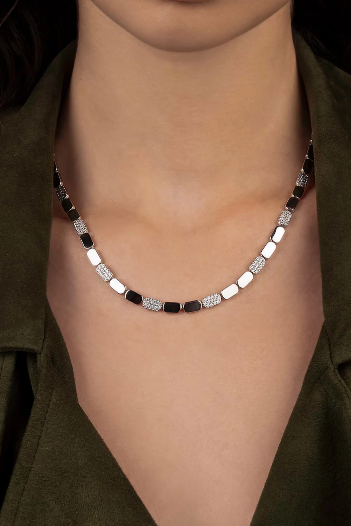 Collana regolabile sottile