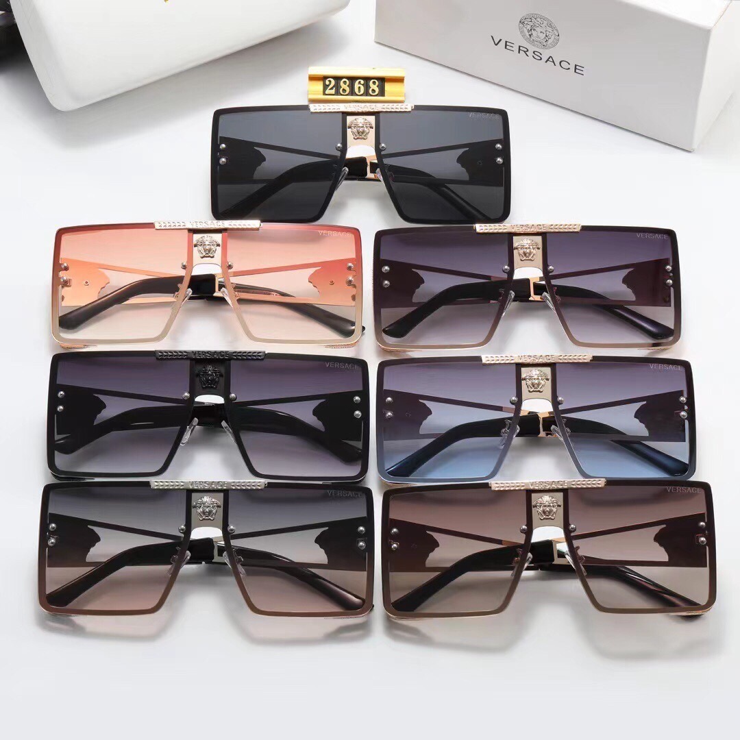 Versace Fashionable Sunglasses