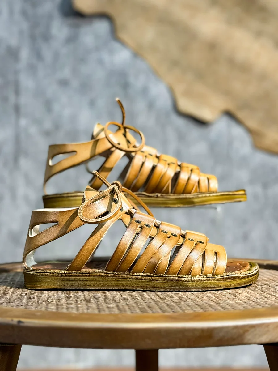 Men's Vegetable Tanned Cowhide Handmade Vintage Hollow-toed Sandals