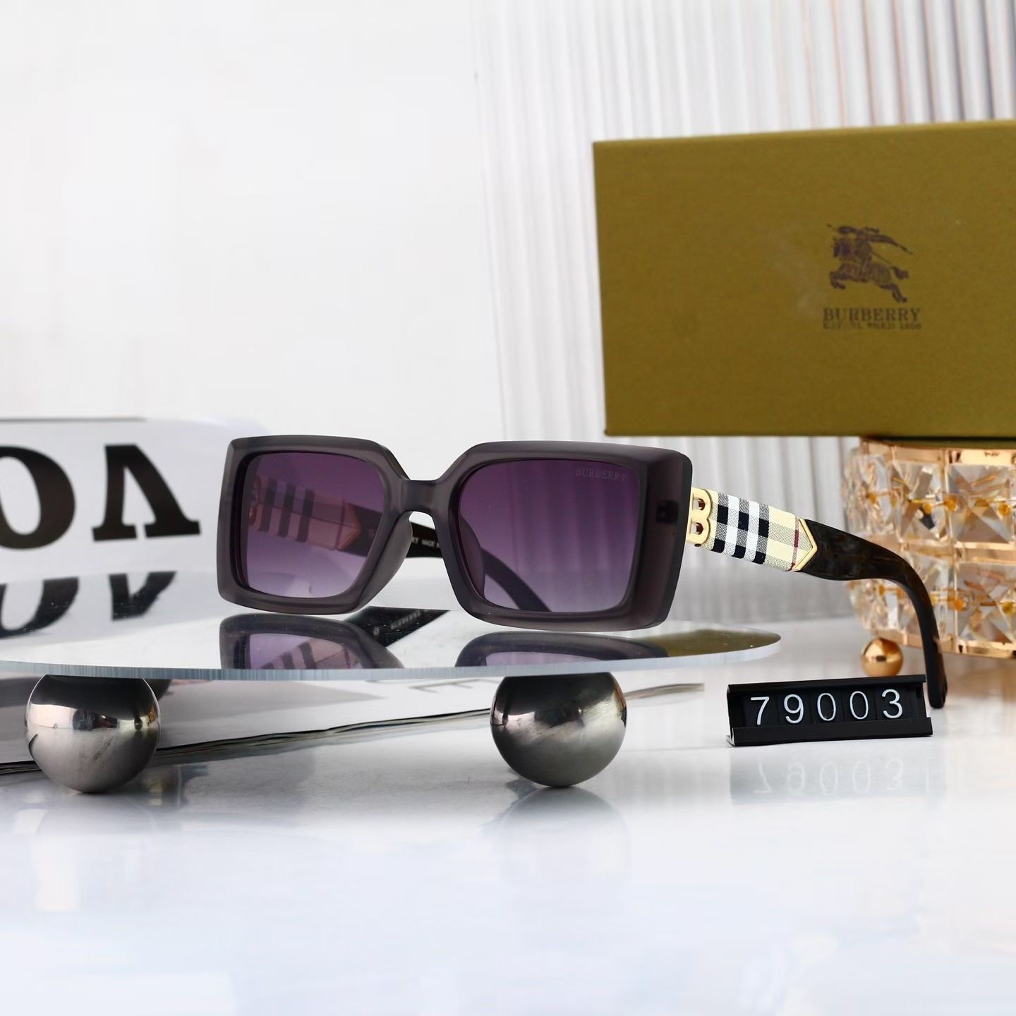 Burberry Fashionable Sunglasses