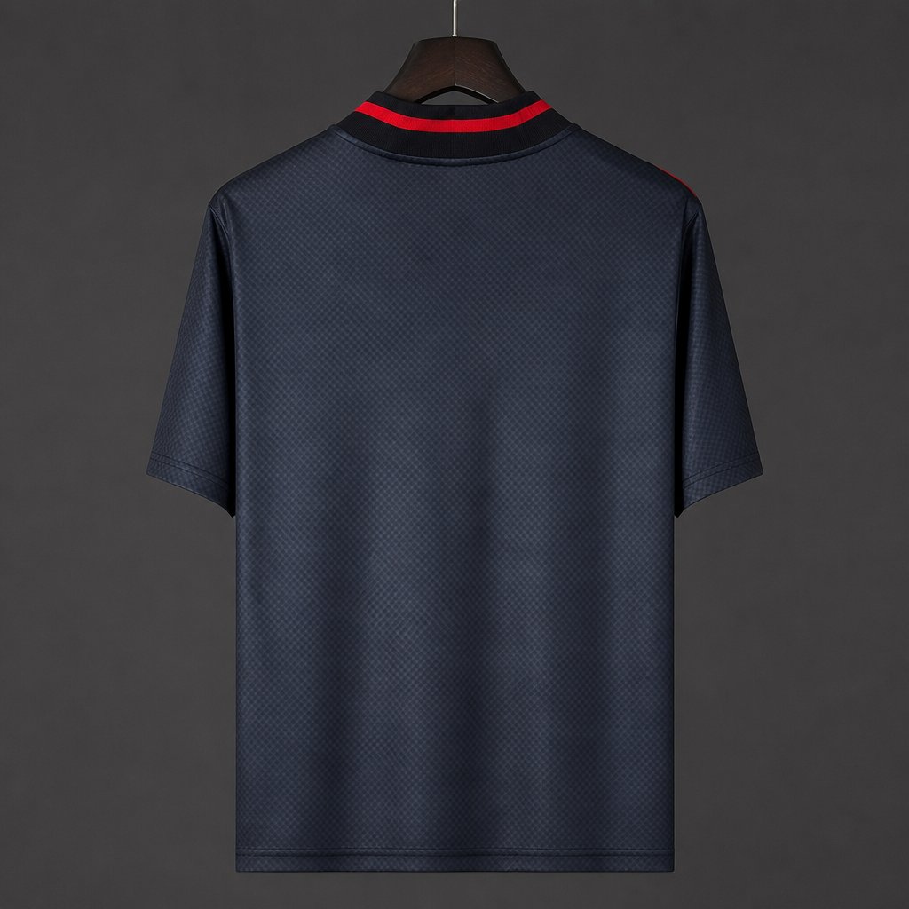 2026/2027 Manchester United Retro commemorative edition football shirt (Fans version)