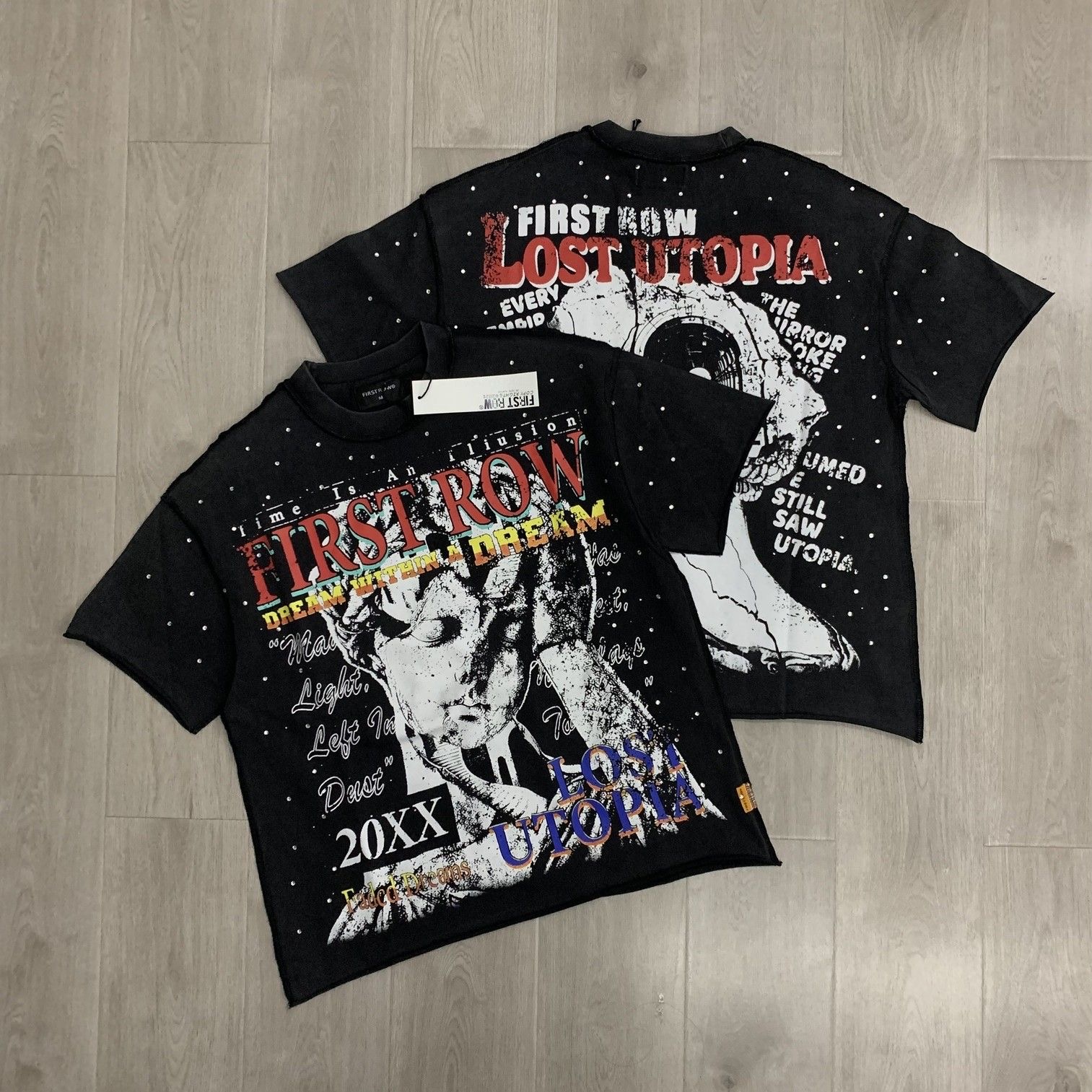 FIRST ROW STAY CURIOUS EYEBELL FOL TEE Street Short sleeved T-shirt