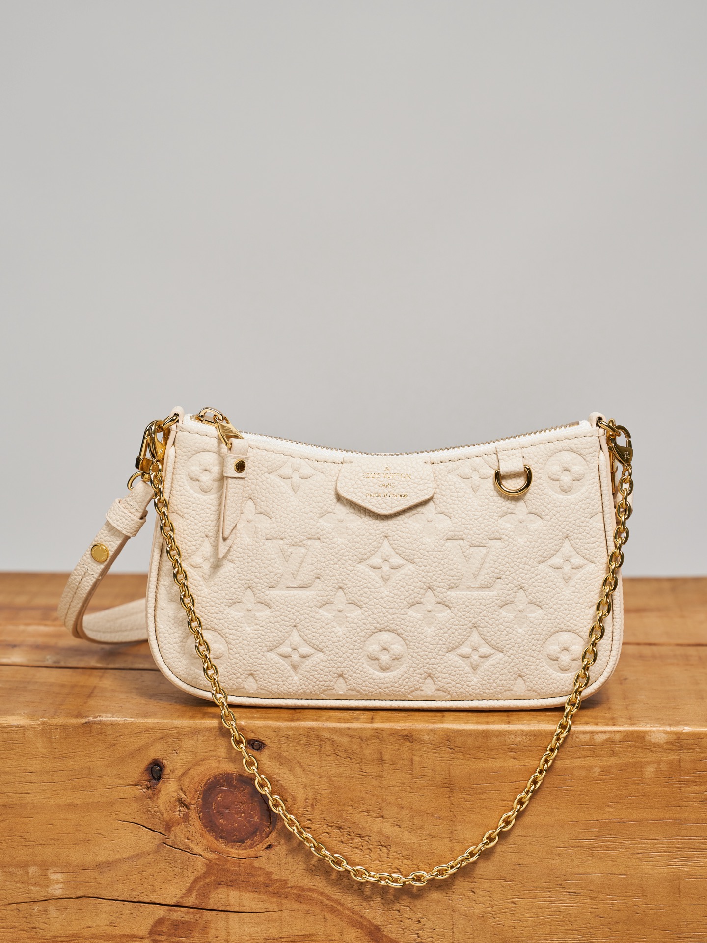 LV Easy Pouch On Strap Shoulder Bag Top Quality