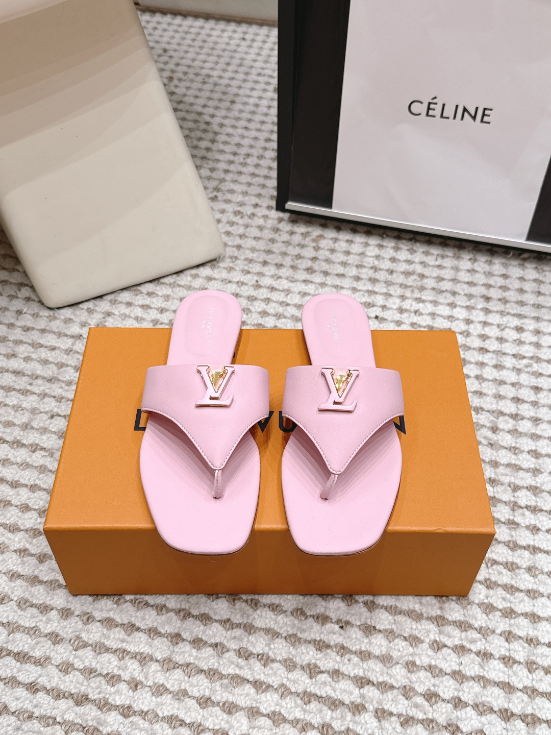 LV Mare Flat Thong
