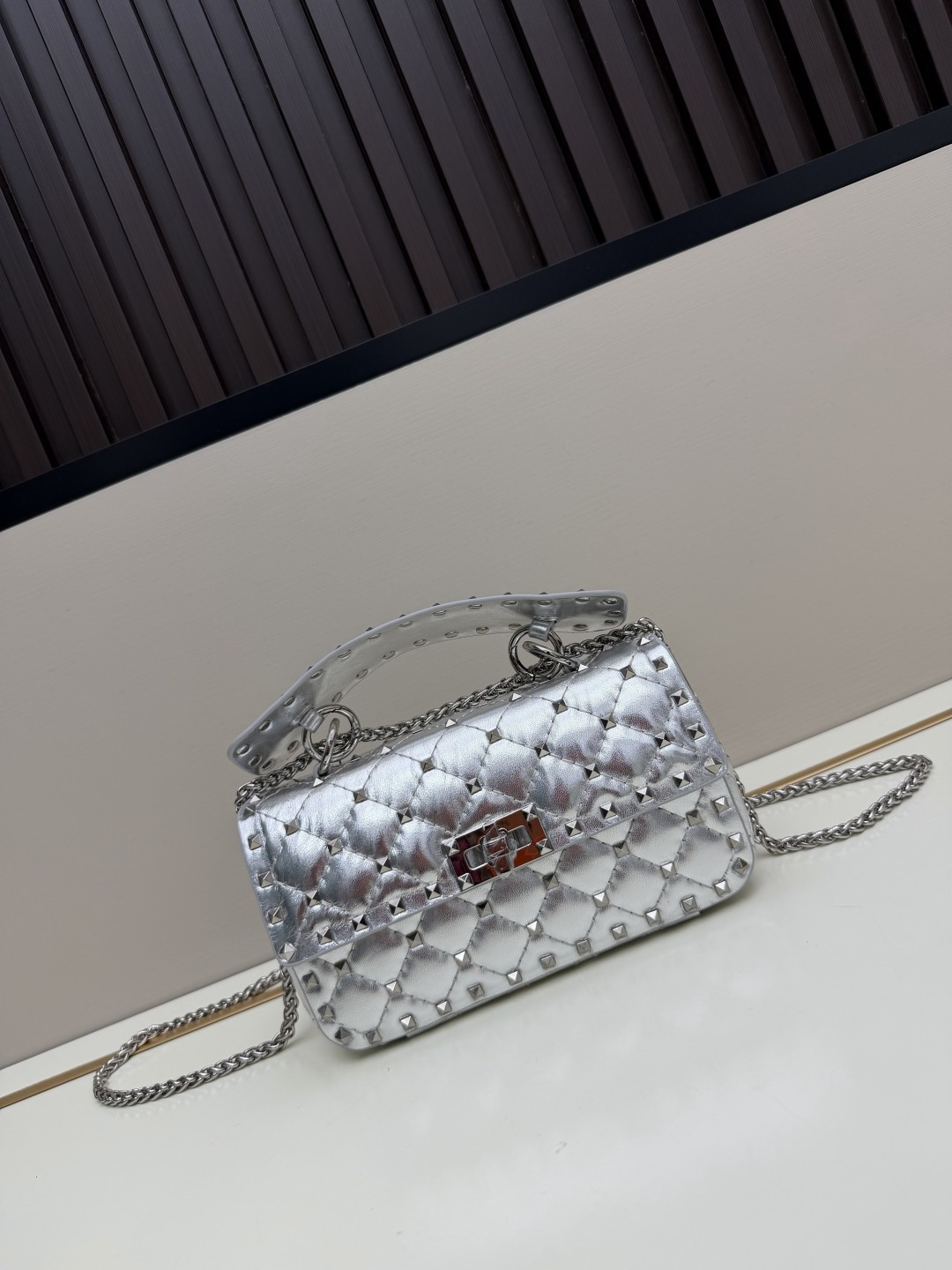 Valentino Garavani Rockstud Spike Medium Chain-Strap Handbag