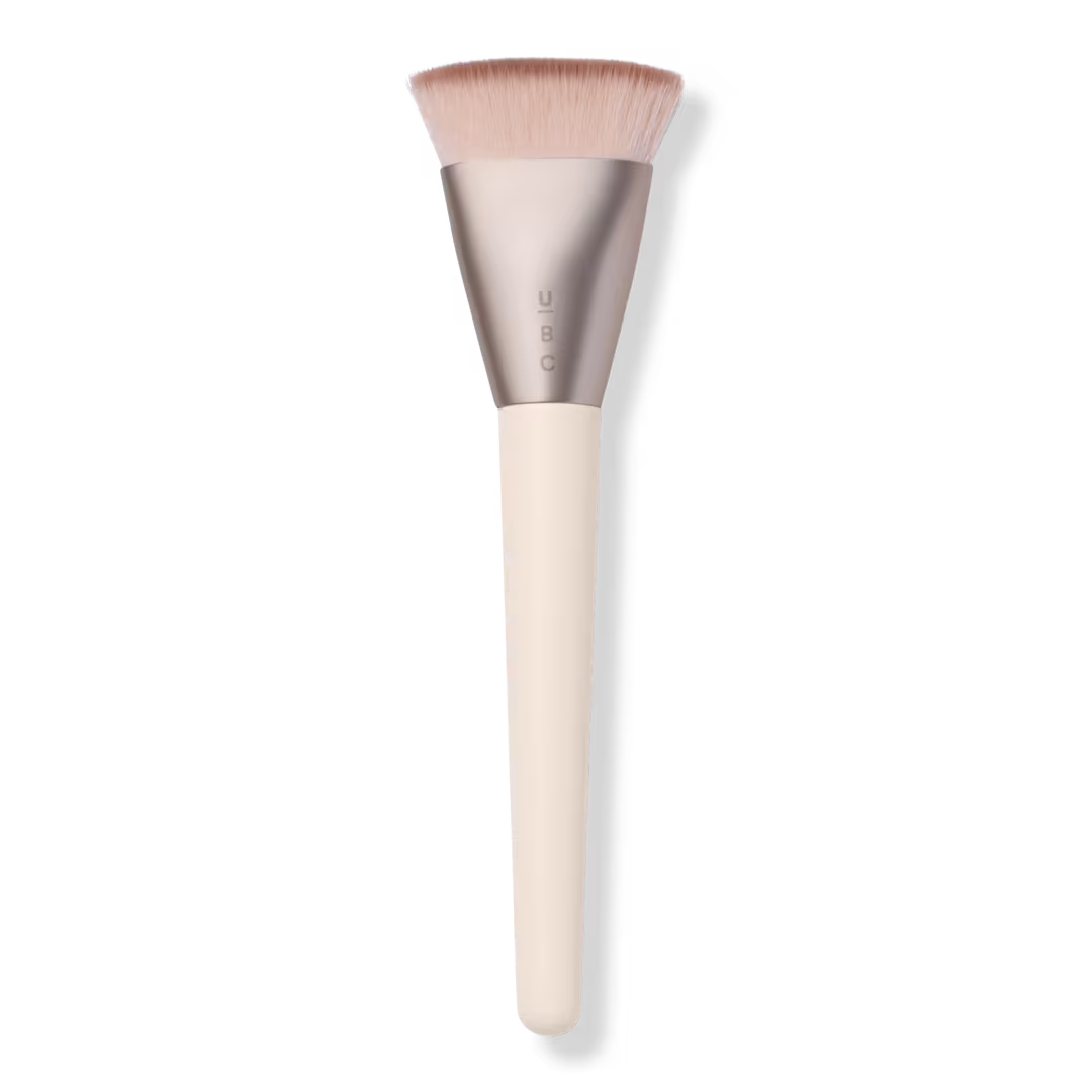 ULTA Beauty Collection  Sculpting Contour Brush 128