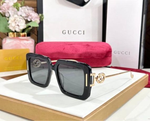 Gucci sunglasses 42