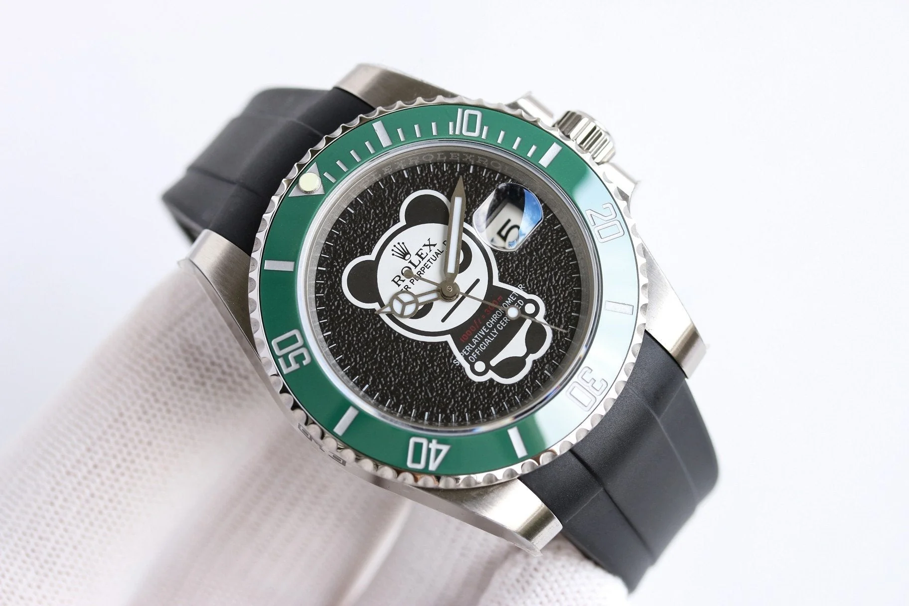 Rolex Watch SUBMARINER DATE 40MM CUSTOM STEEL GREEN BEZEL BLACK BEAR DIAL Watch