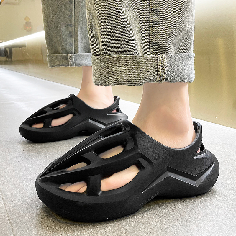 Women's Closed-Toe Clog Sandals