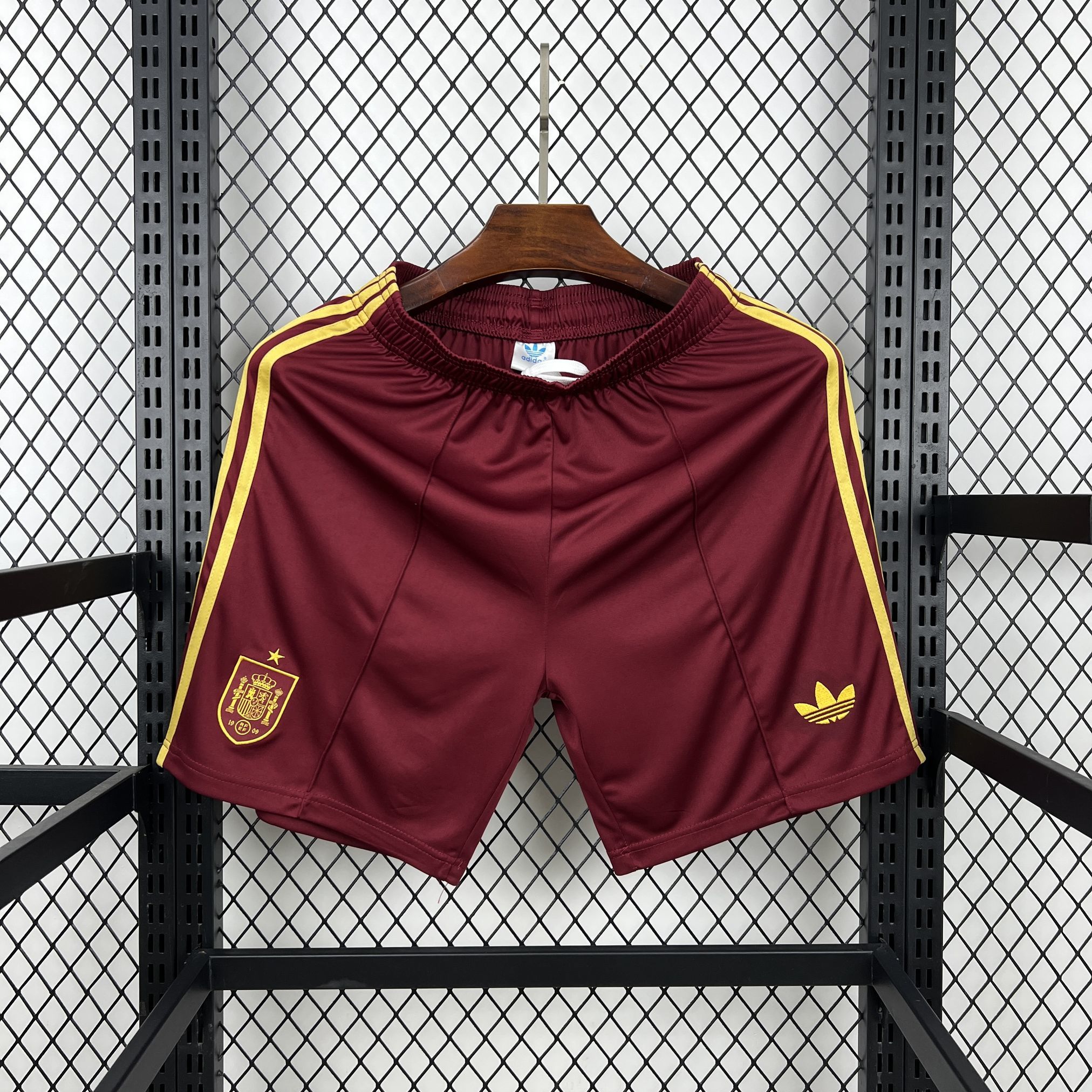 Mens Spain 2026 World Cup Away Shorts