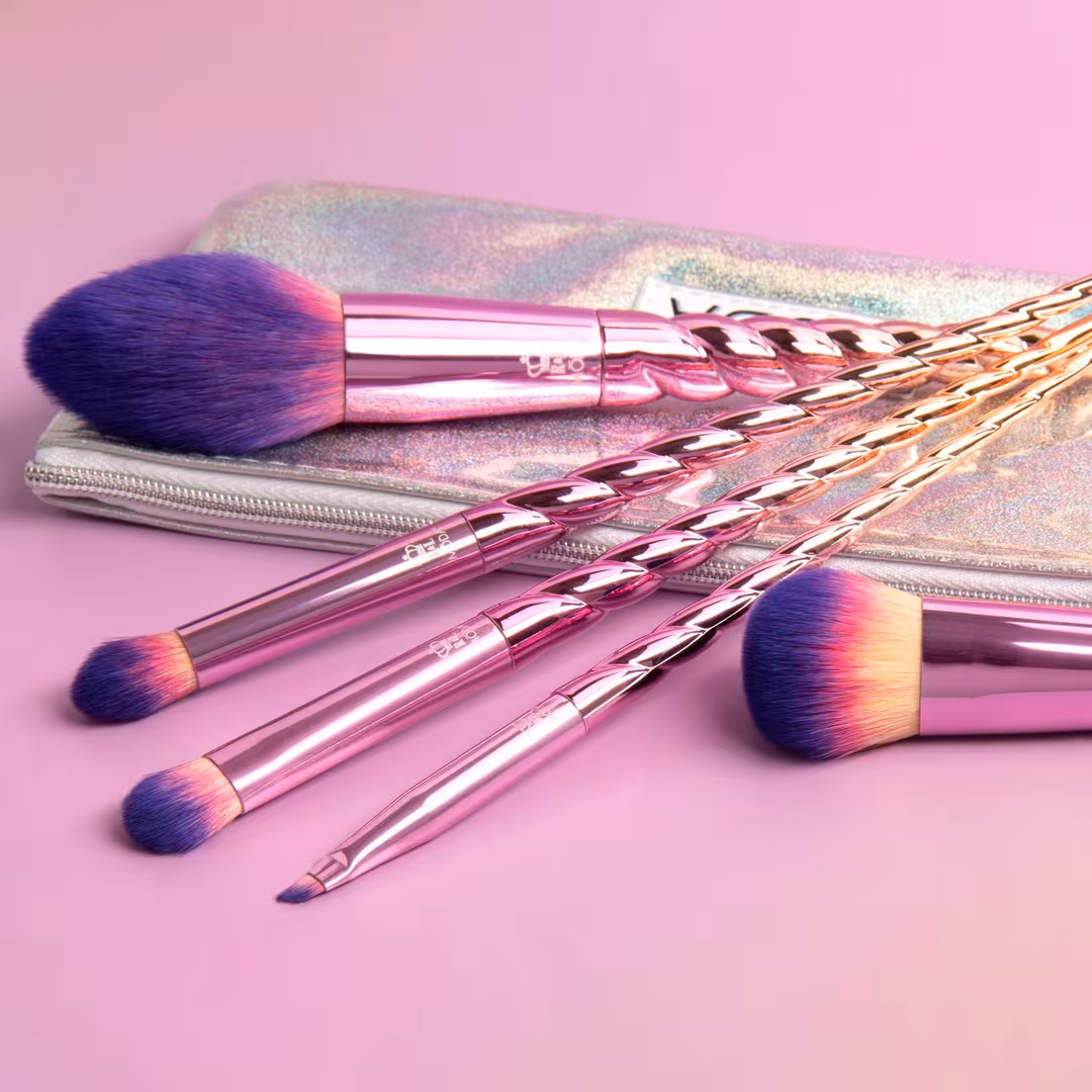 MŌDA  Mythical Star Travel Makeup Brush Kit