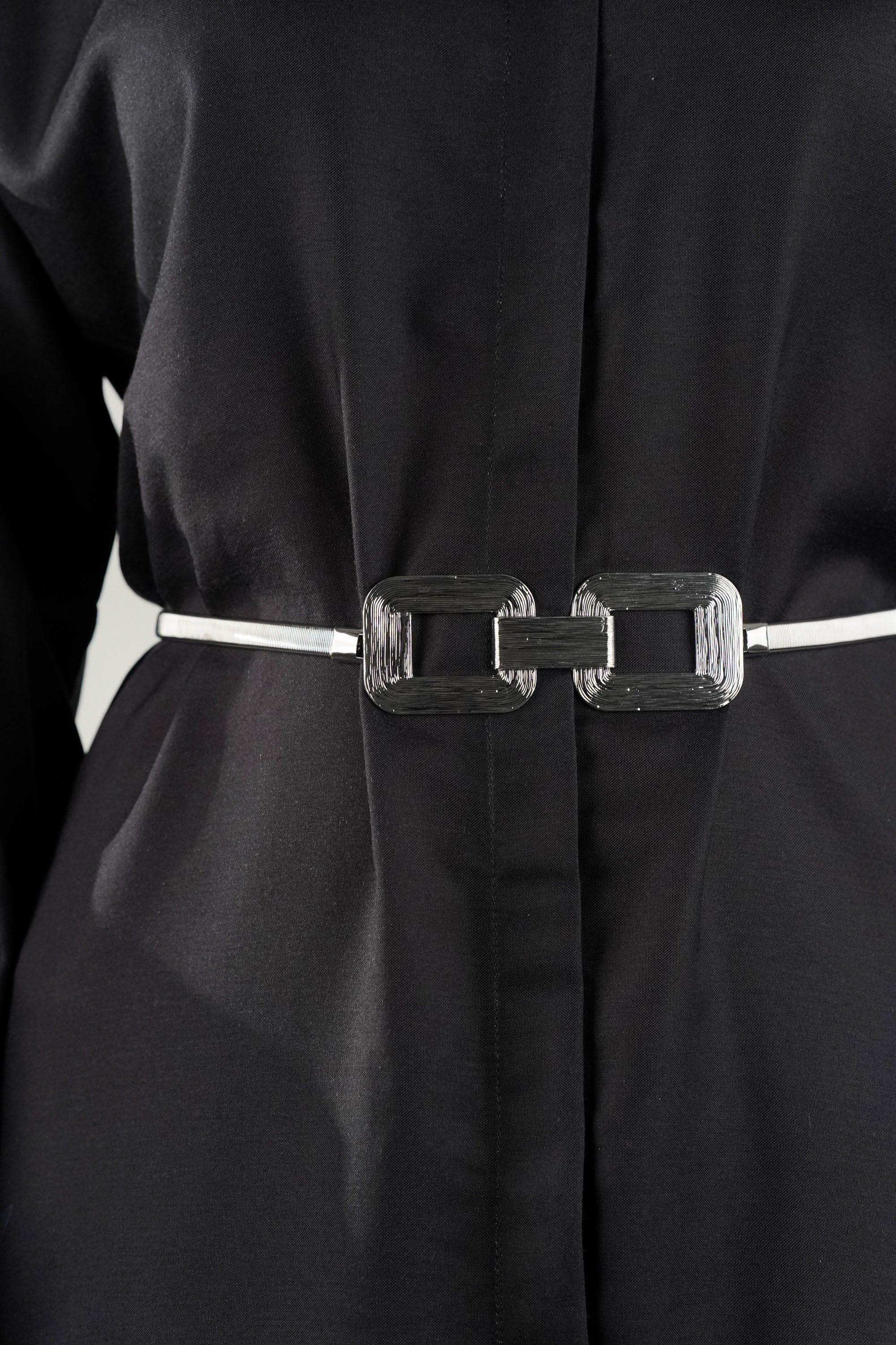 Structured Buckle Silver Stretch Belt