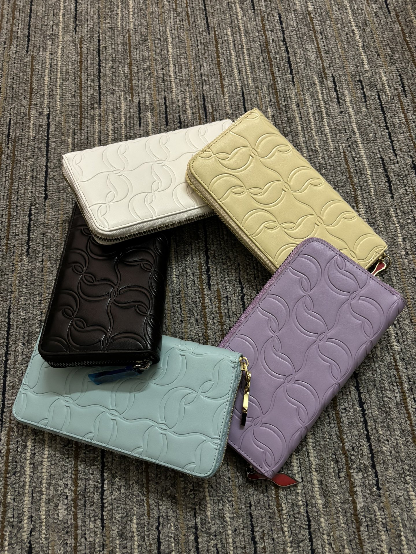[10A] Christian Louboutin Panettone Wallet
