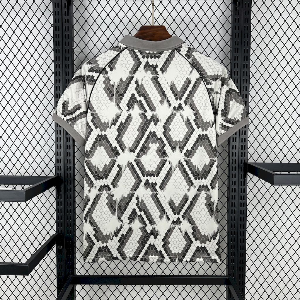 2025/2026 Bayern Munich Special Edition Football Jersey (Fan Edition)