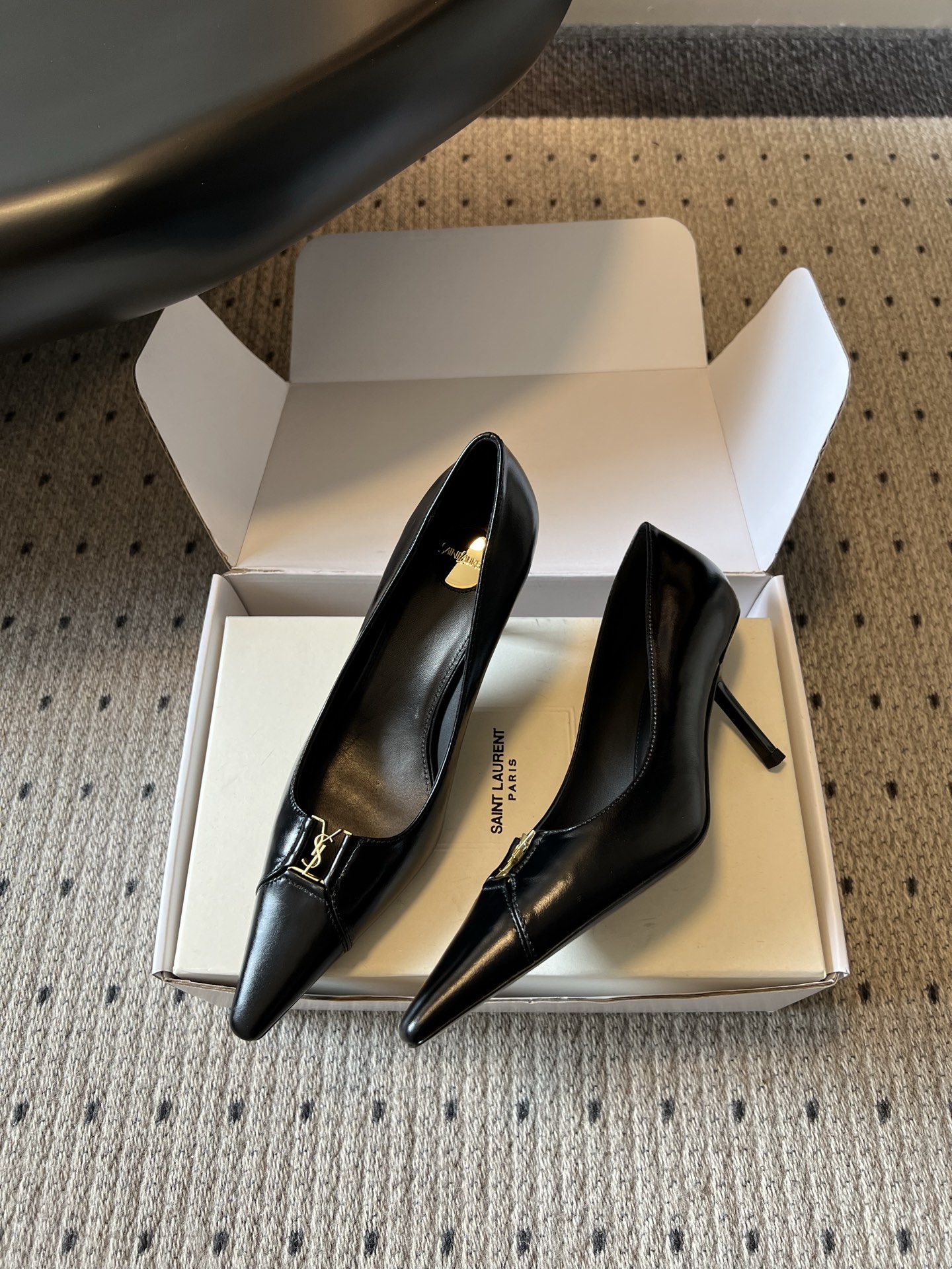 YSL Paris Pointed Toe Smooth/Suede/Oil Wax Leather YSL Logo Stiletto Pumps Heels