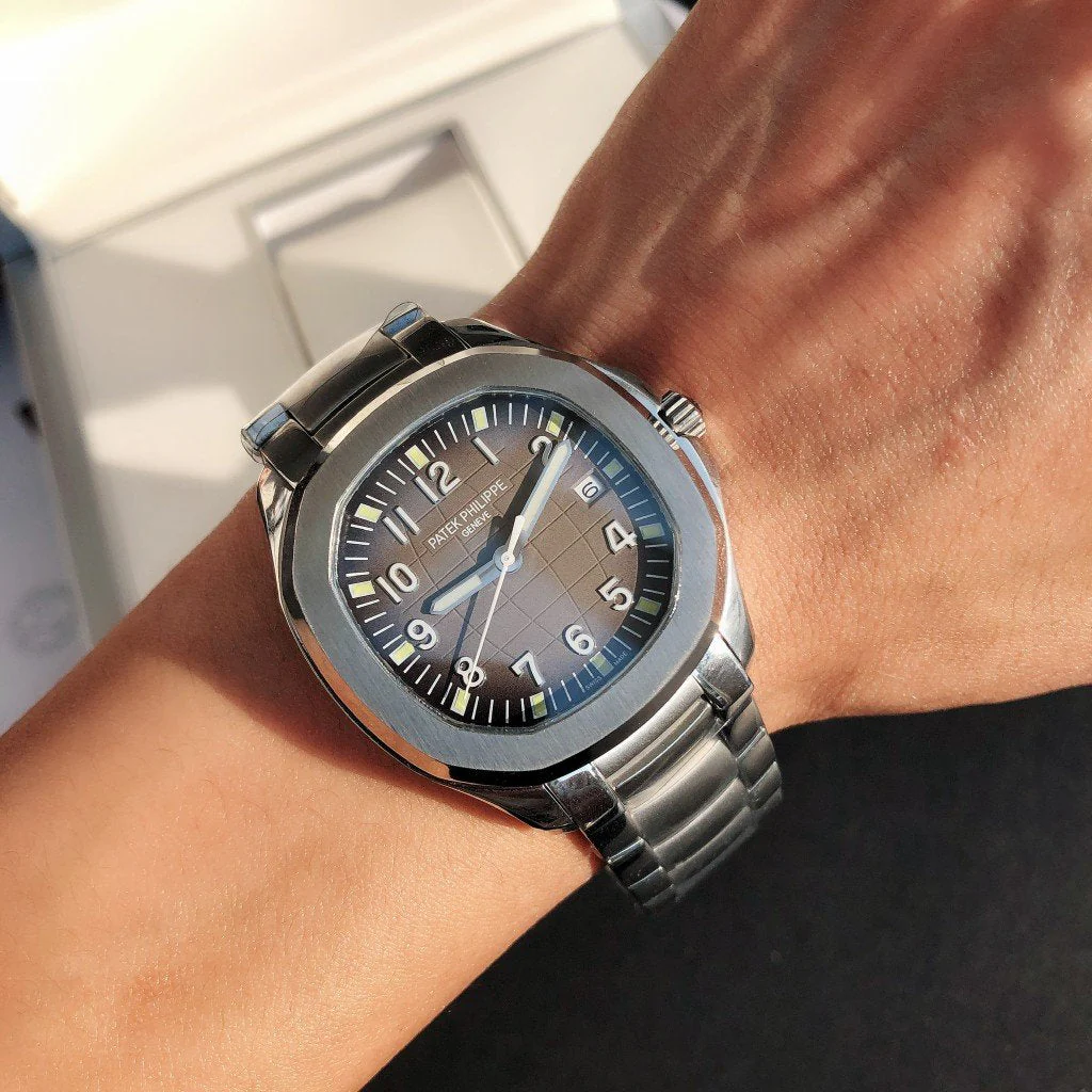 Patek Watch AQUANAUT STAINLESS STEEL BROWN DIAL
