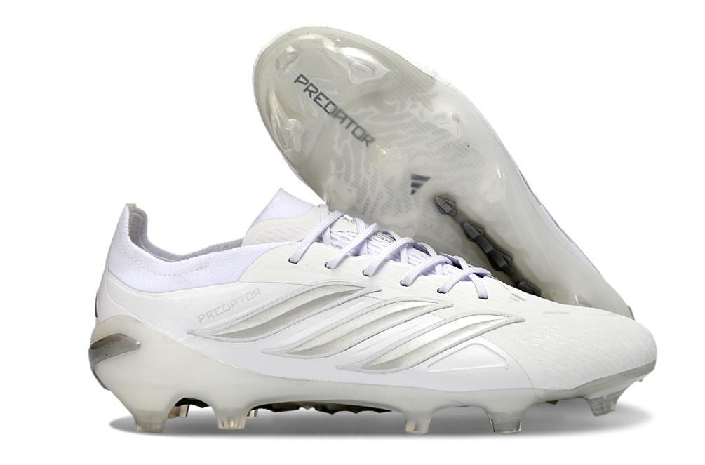 A Predator Elite FG 26 Full Knit Soccer Boots