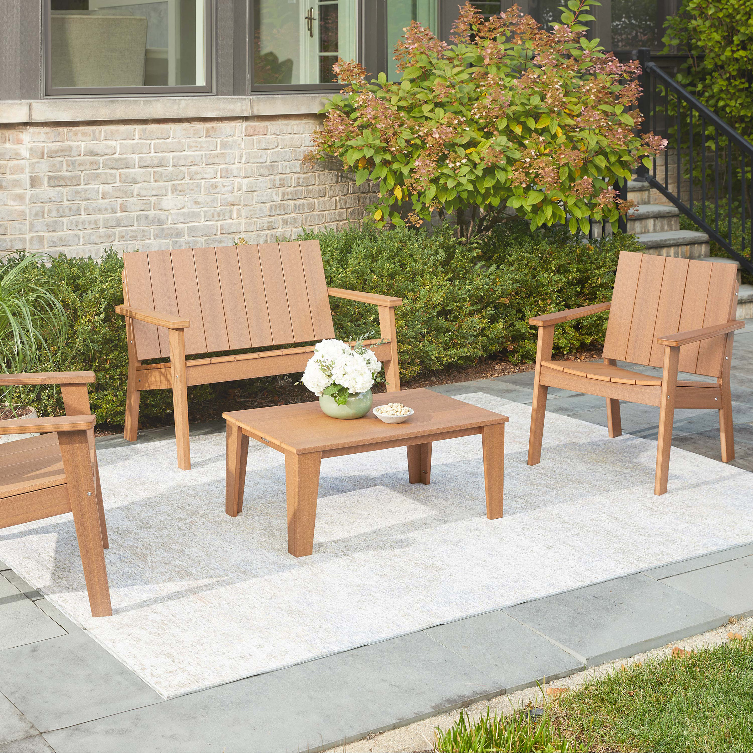 Leisure Line 4-piece Outdoor Patio Seating Set by Tangent