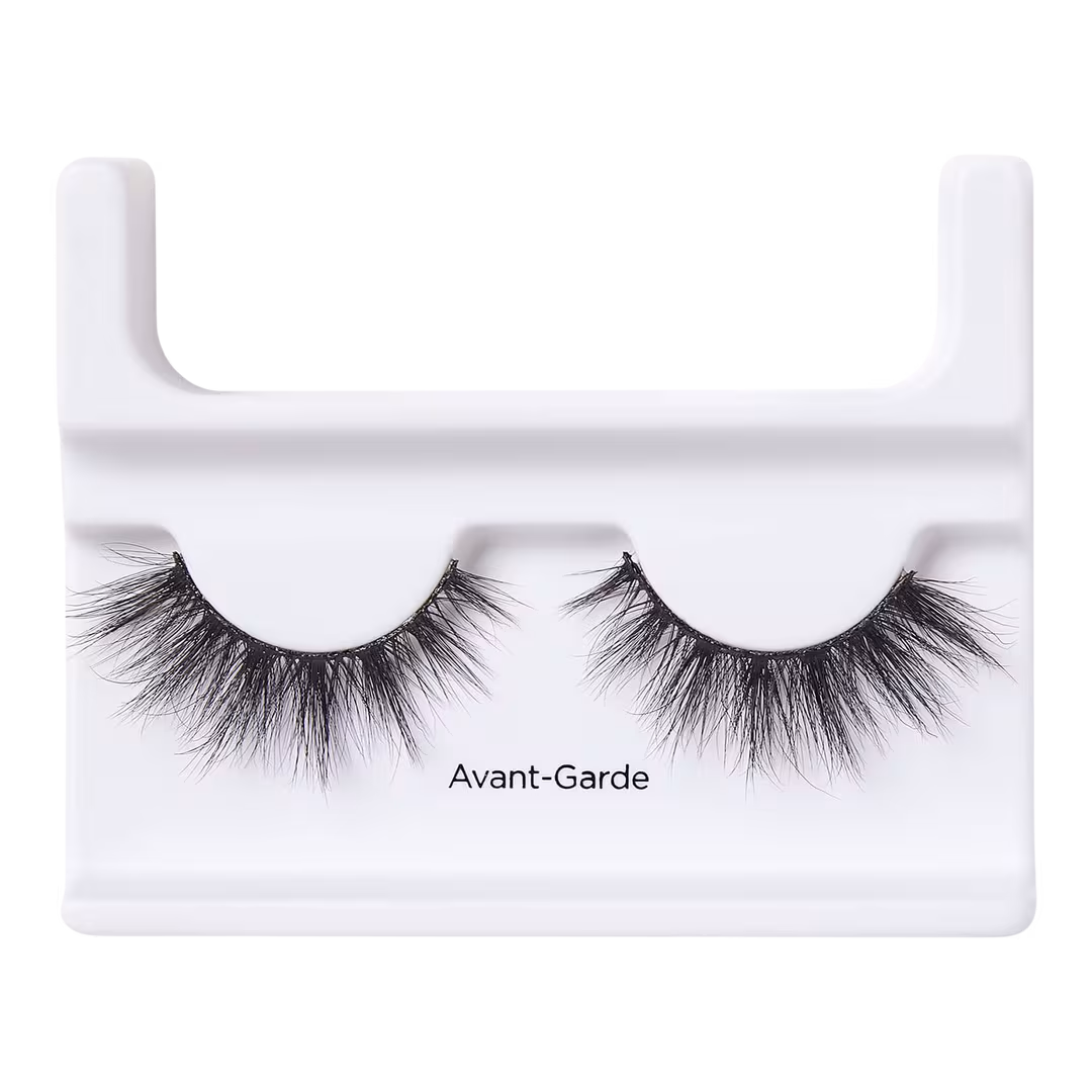 Kiss  Lash Couture Masterpiece Avant-Garde Eyelashes