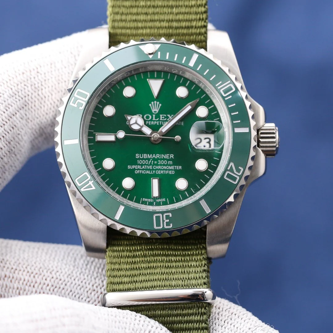 Rolex Watch SUBMARINER DATE 40 HULK TEXTILE Watch