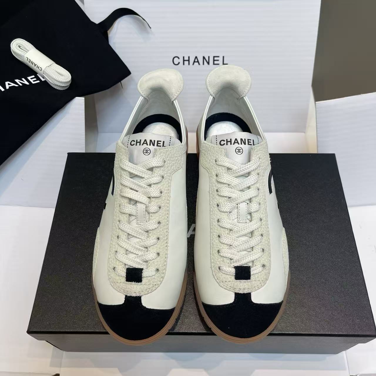 Chanel early spring new retro Forrest Gump casual training shoes