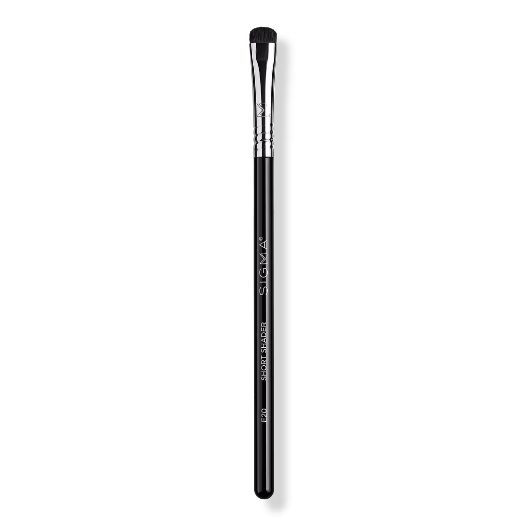 Sigma Beauty  E20 Short Shader Brush