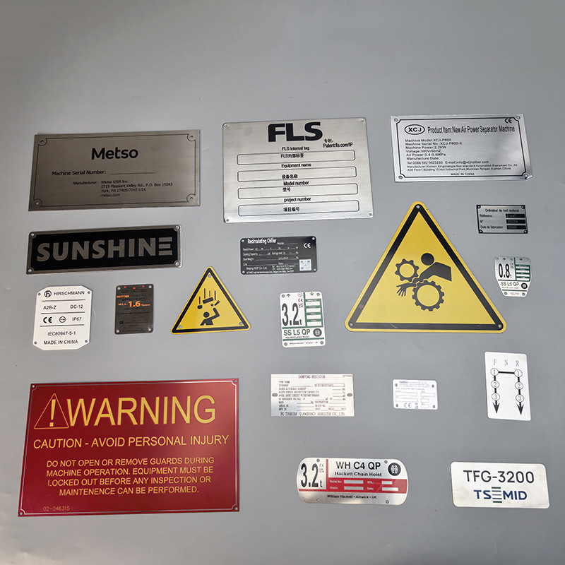 Customized metal nameplates, stainless steel and aluminum plates, etching, laser, UV, and screen printing equipment, direct sales from the manufacturer