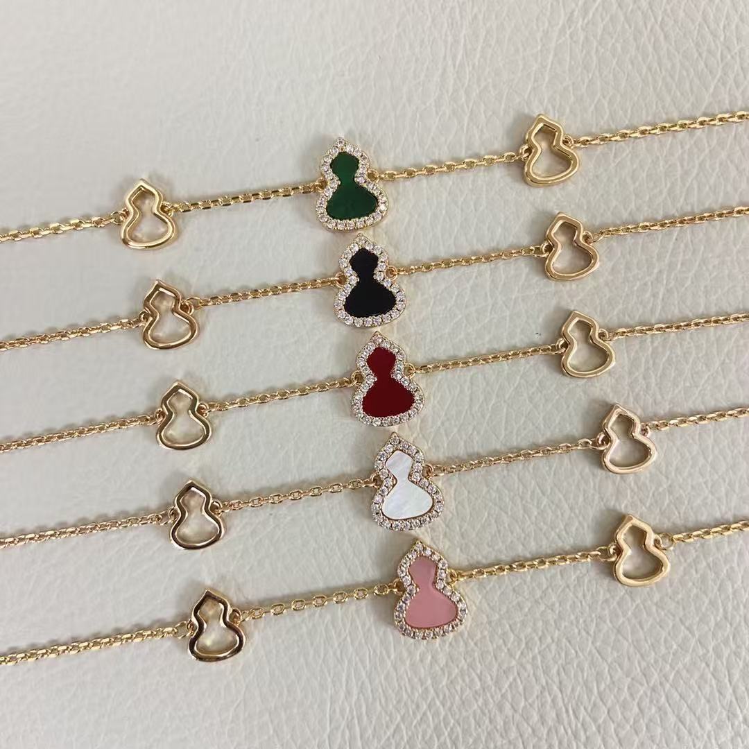 Queelin Three Gourd Jade Bracelet
