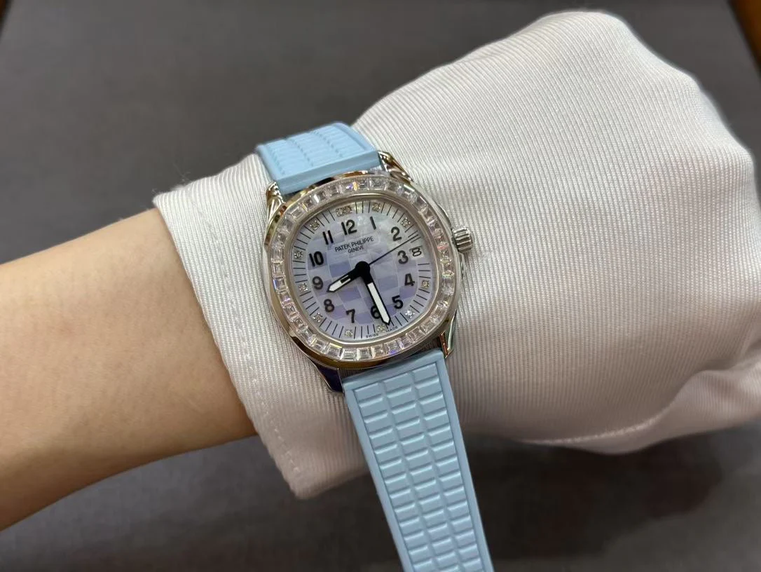 PATEK Watch Aquanaut 35.6mm Silver White Dial