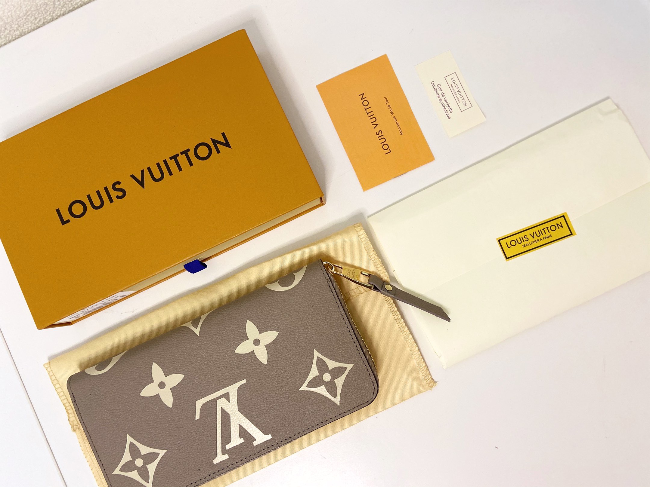 LV Zippy Wallet M69794