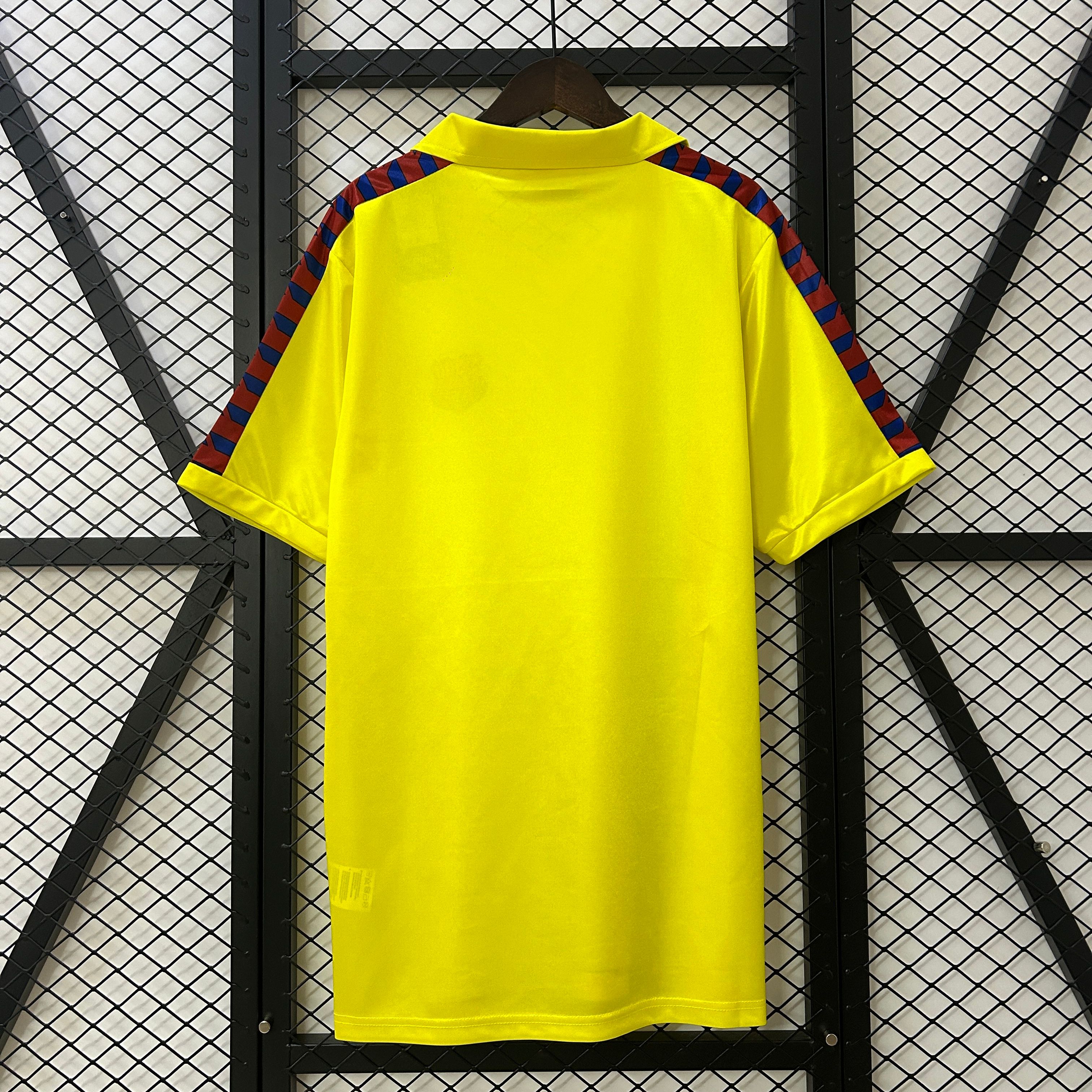 1982/1984 Barcelona Away Retro Football Shirt