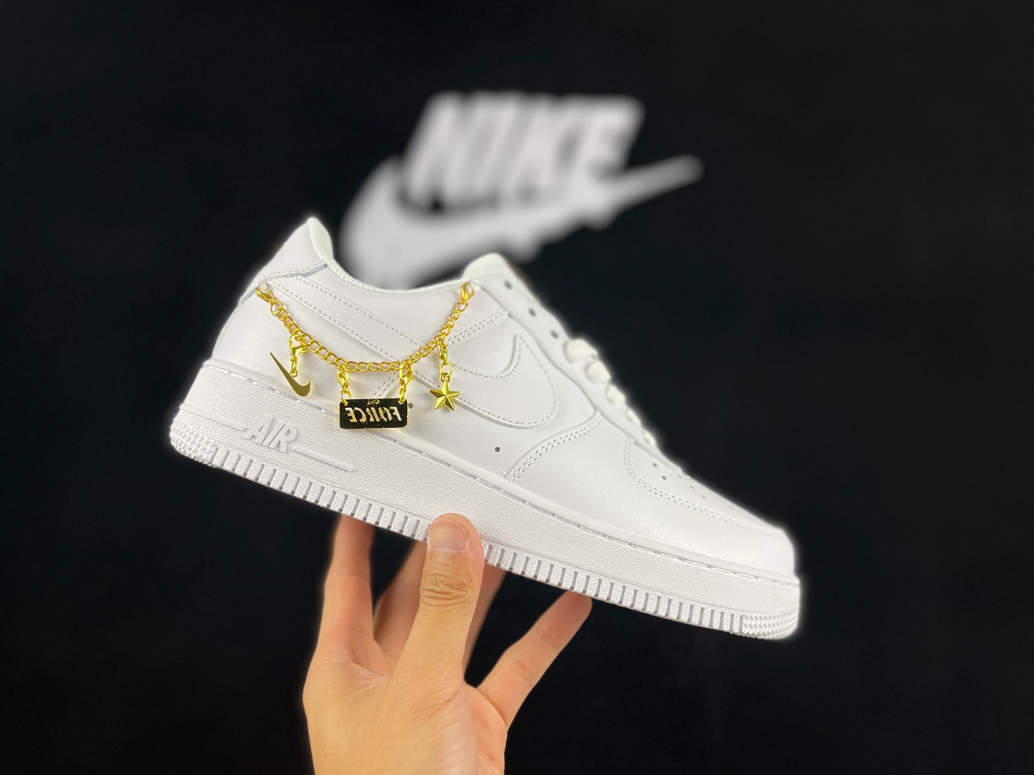 NIKE AIR FORCE 1 Low 