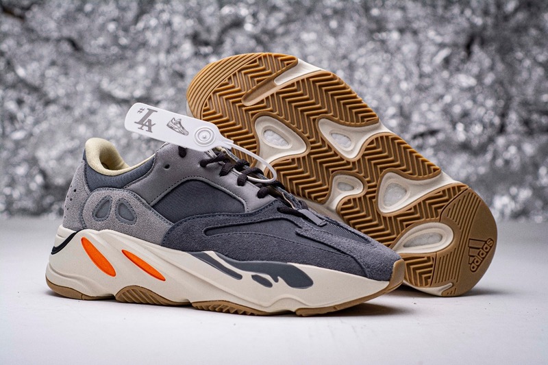 H12 YEEZY 700 RUNNER “MAGNET” REPLICA