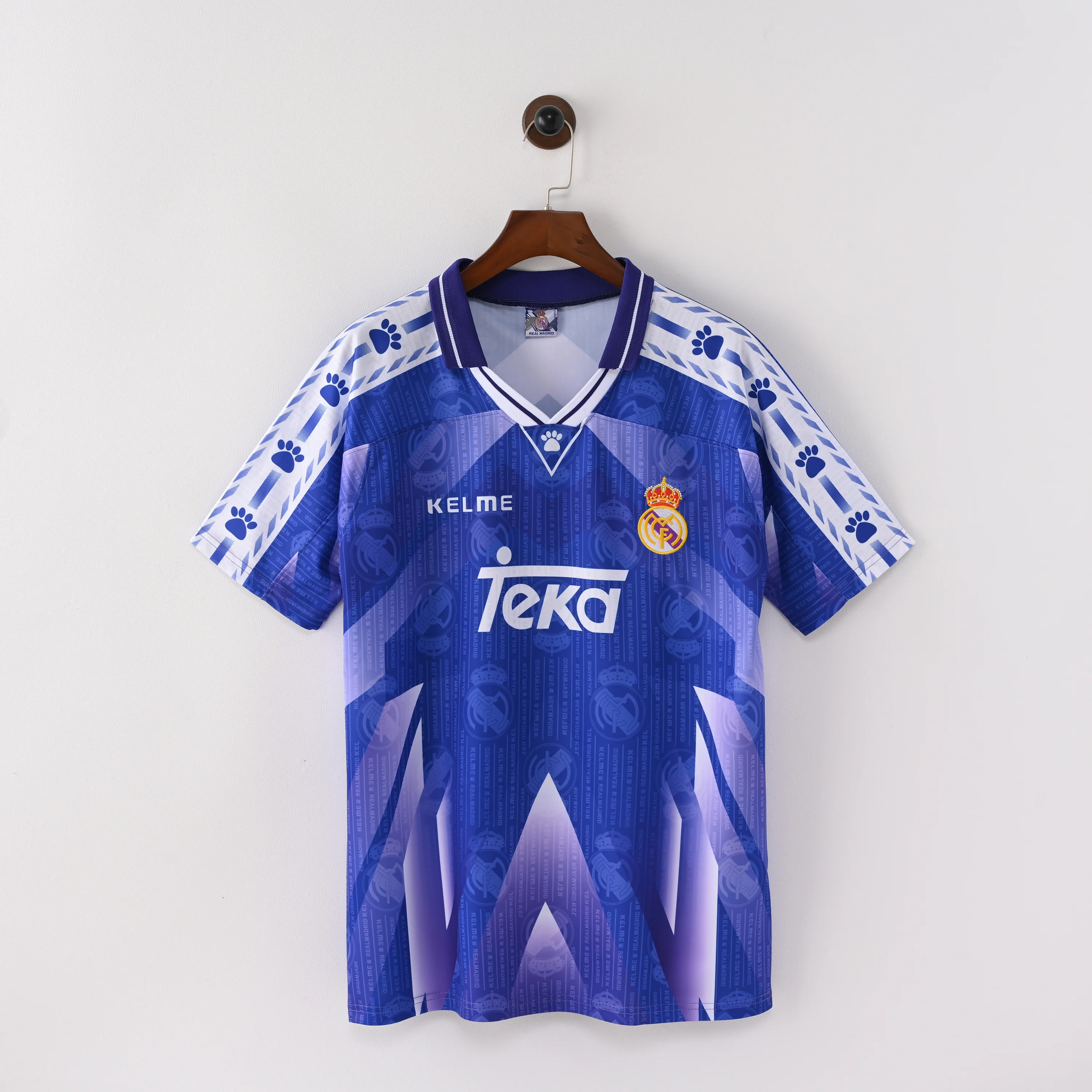 Real Madrid Retro Vintage Away Jersey Men 1996-1997