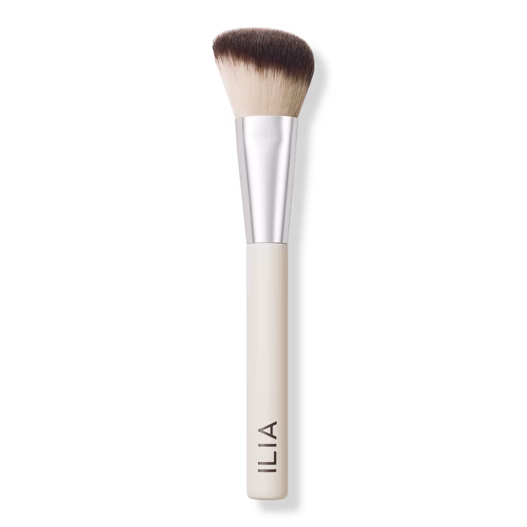 ILIA  Sculpting Brush with Synthetic Bristles