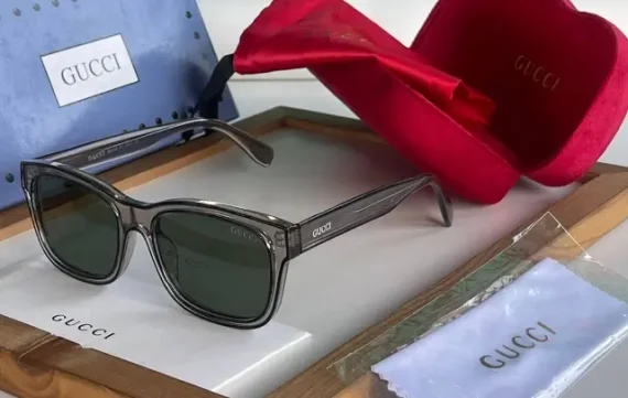Gucci sunglasses 65