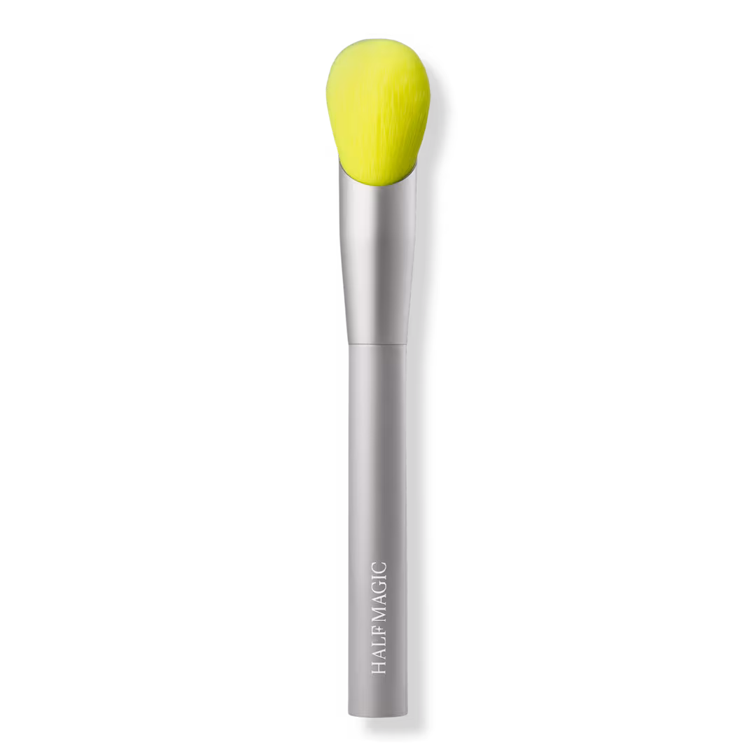 HALF MAGIC  Baby Paw Blush Brush