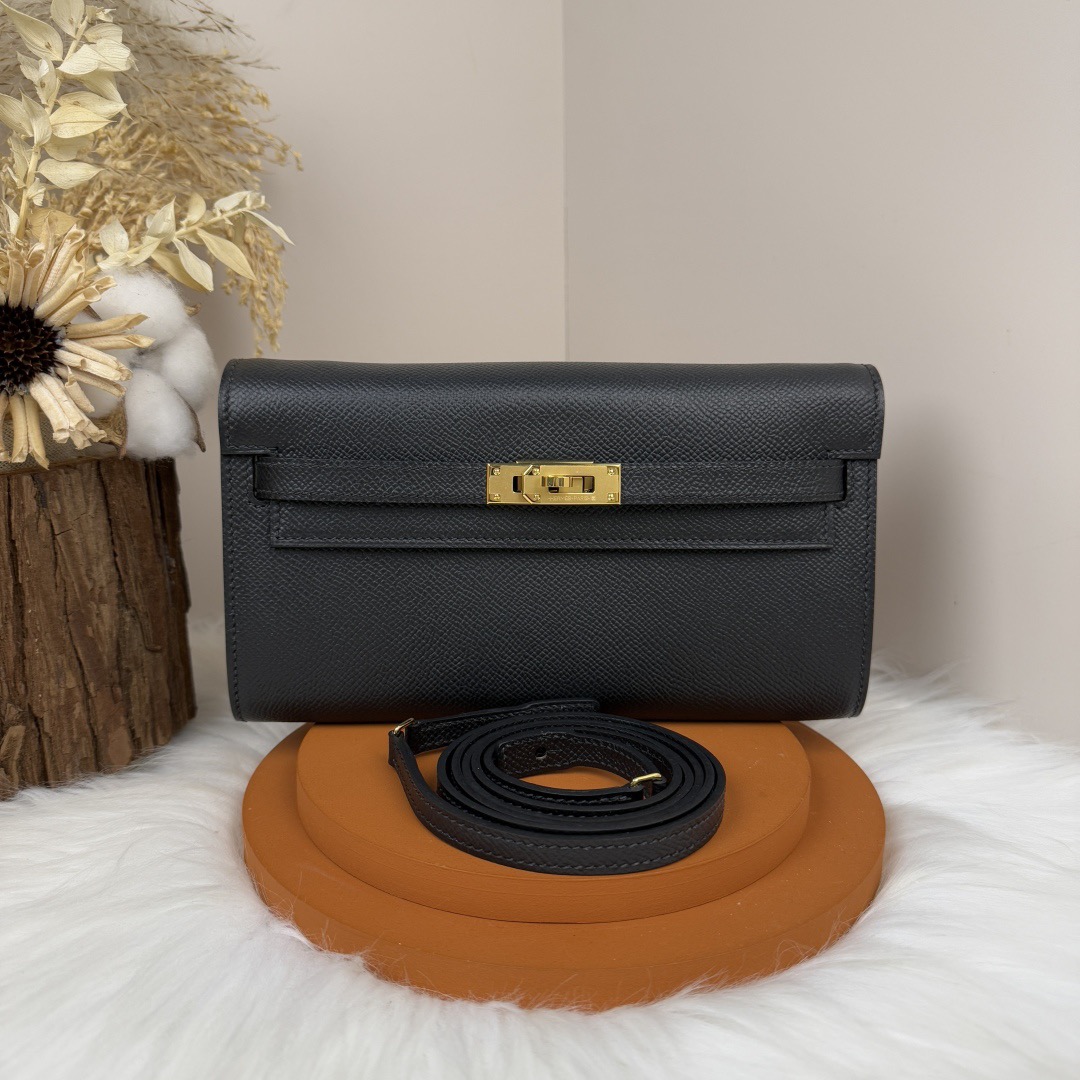 Hermes Kelly Walley To Go Gold Epsom Bag