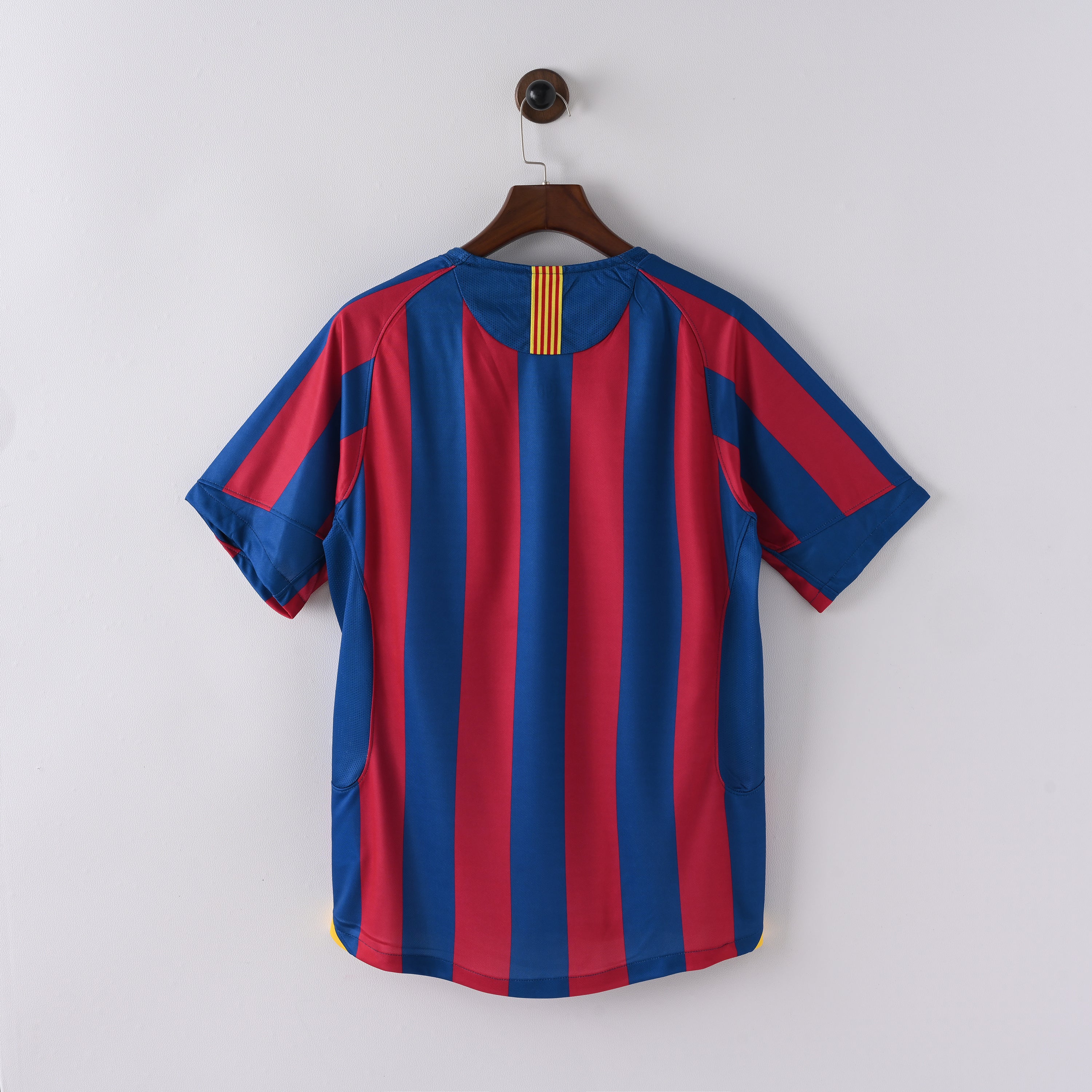 Barcelona Retro Vintage Home Jersey Men 2005-2006
