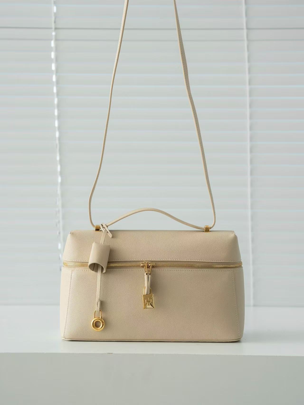 Loro Piana new Extra bagL27 autumn collection armpit bag crossbody bag
