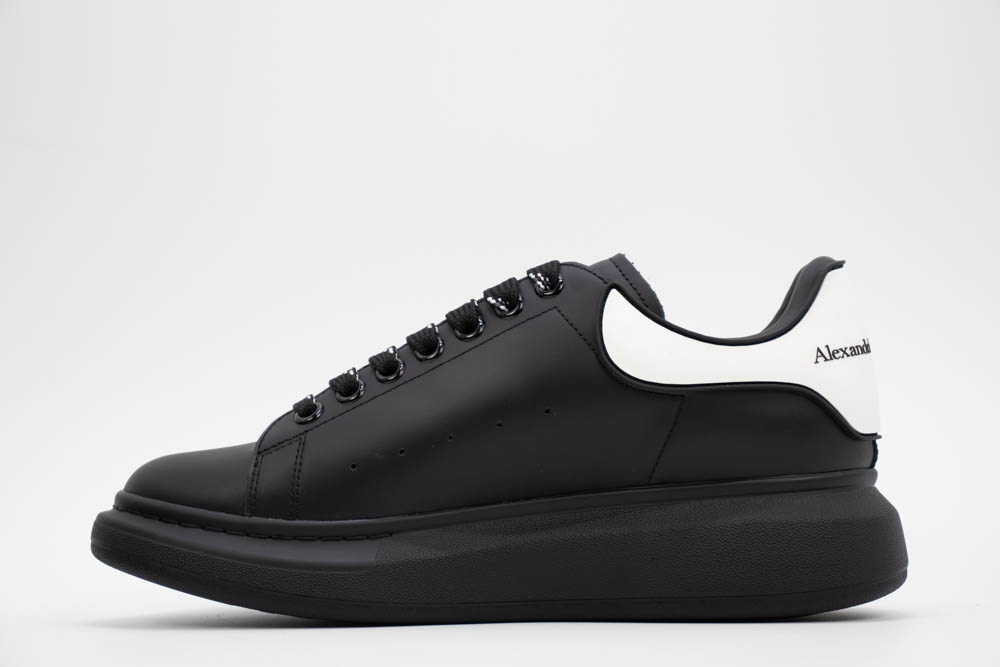 ALEXANDER MCQUEEN SHOW LEATHER PLATFORM TRAINERS – BLACK REPLICA