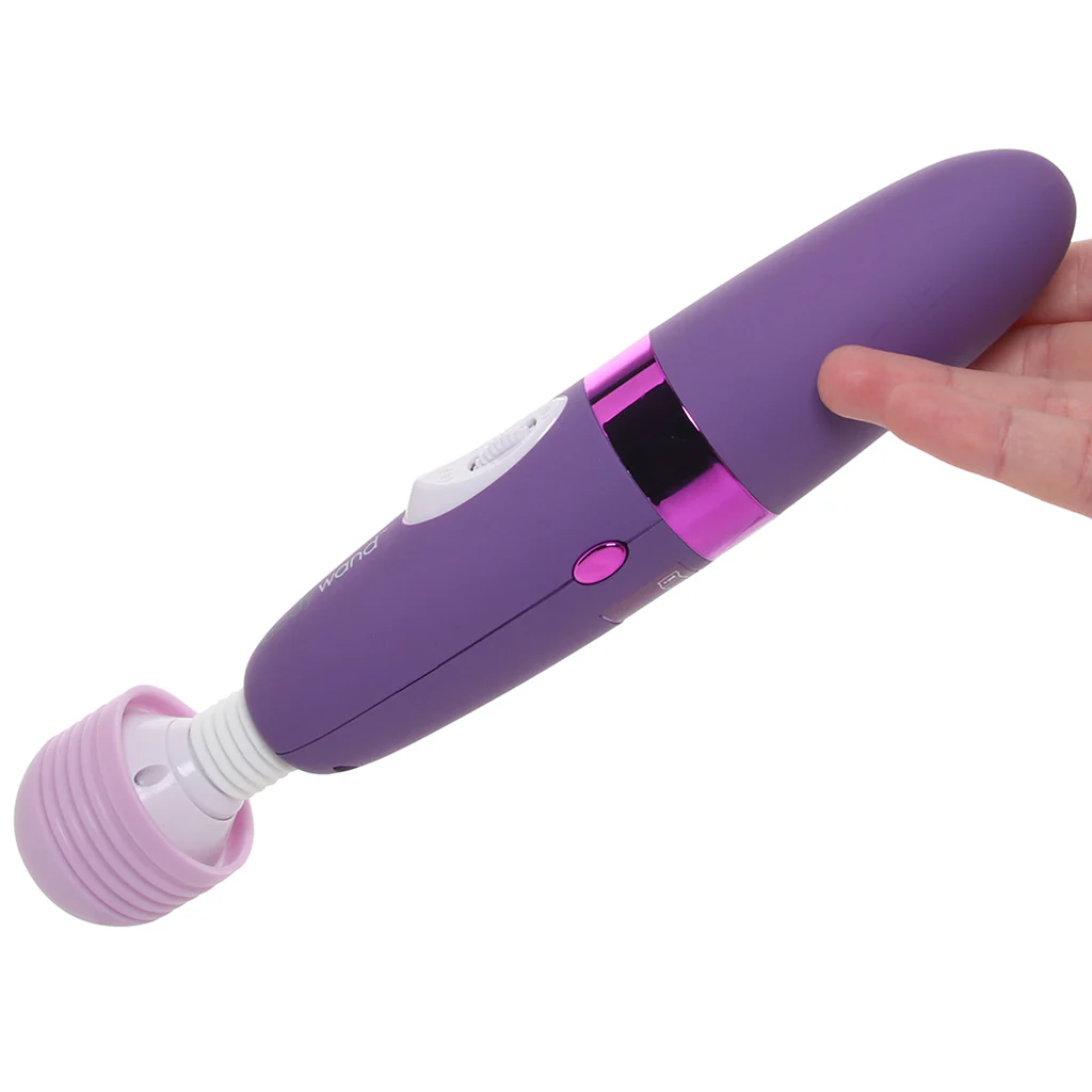 BodyWand Rechargeable Massager in Lavender