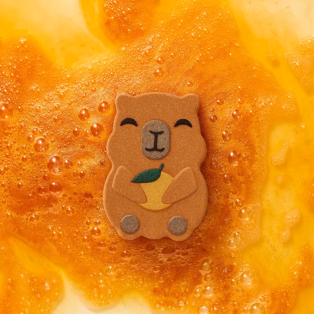 ULTA Beauty Collection  Capybara Bath Bomb Fizzer