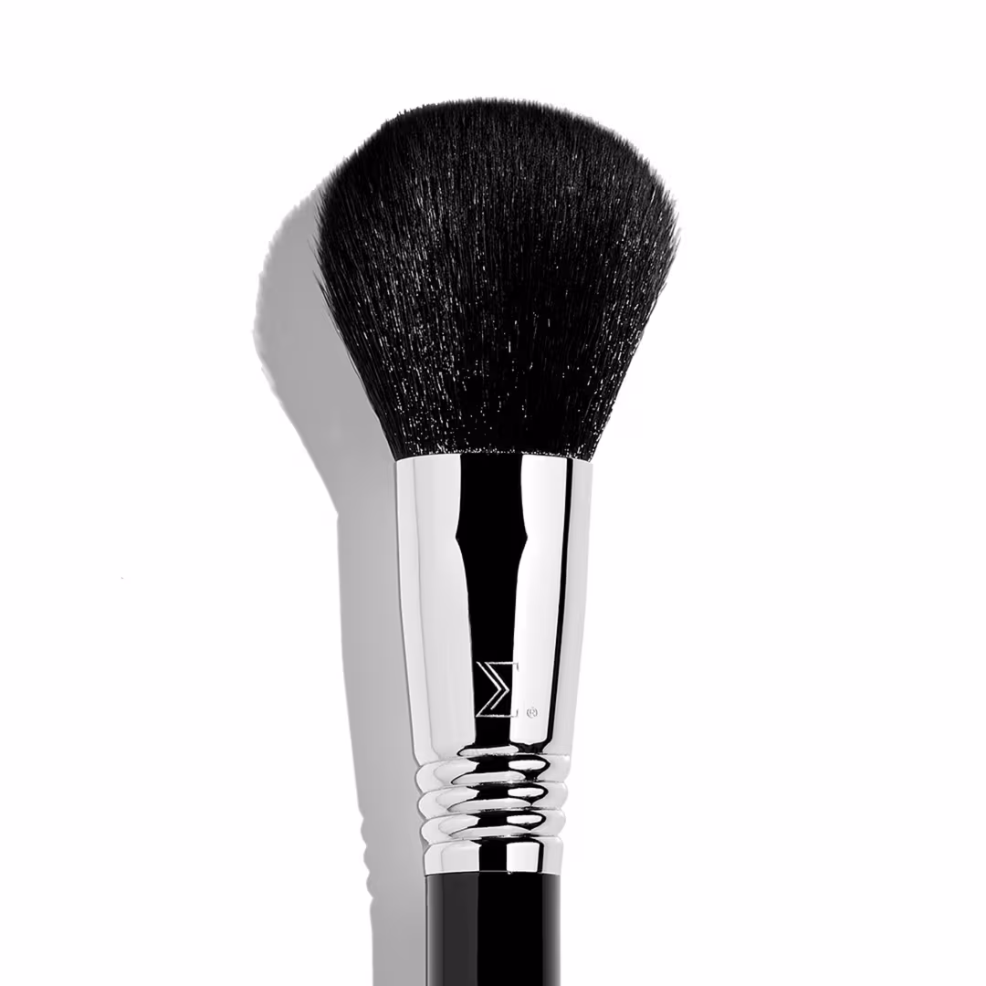 Sigma Beauty  F30 Large Powder Brush