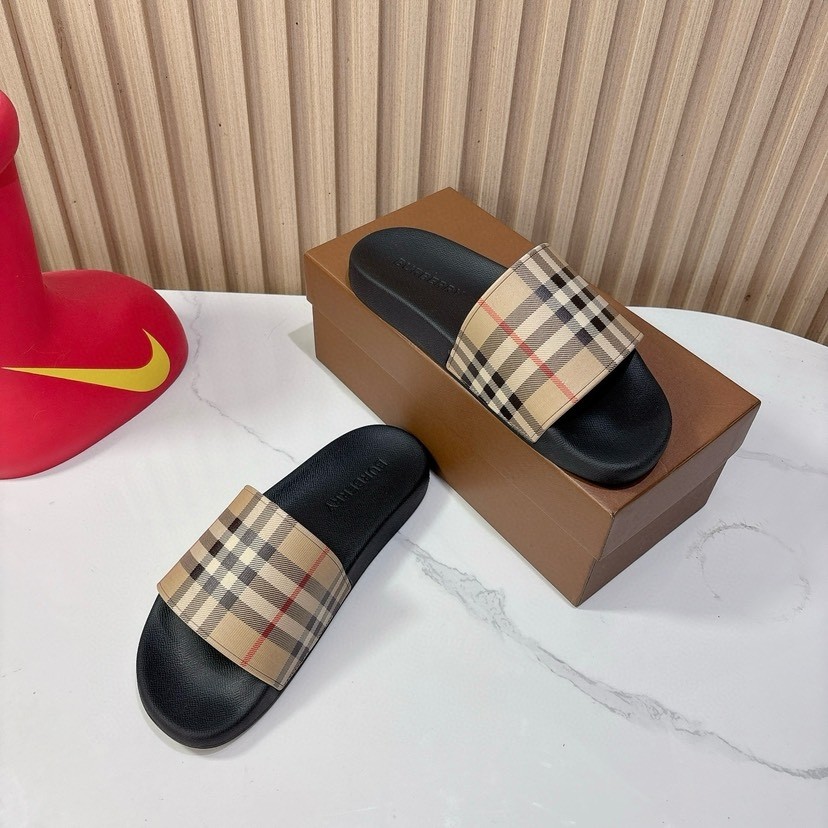 Burberry Summer Plaid Slippers