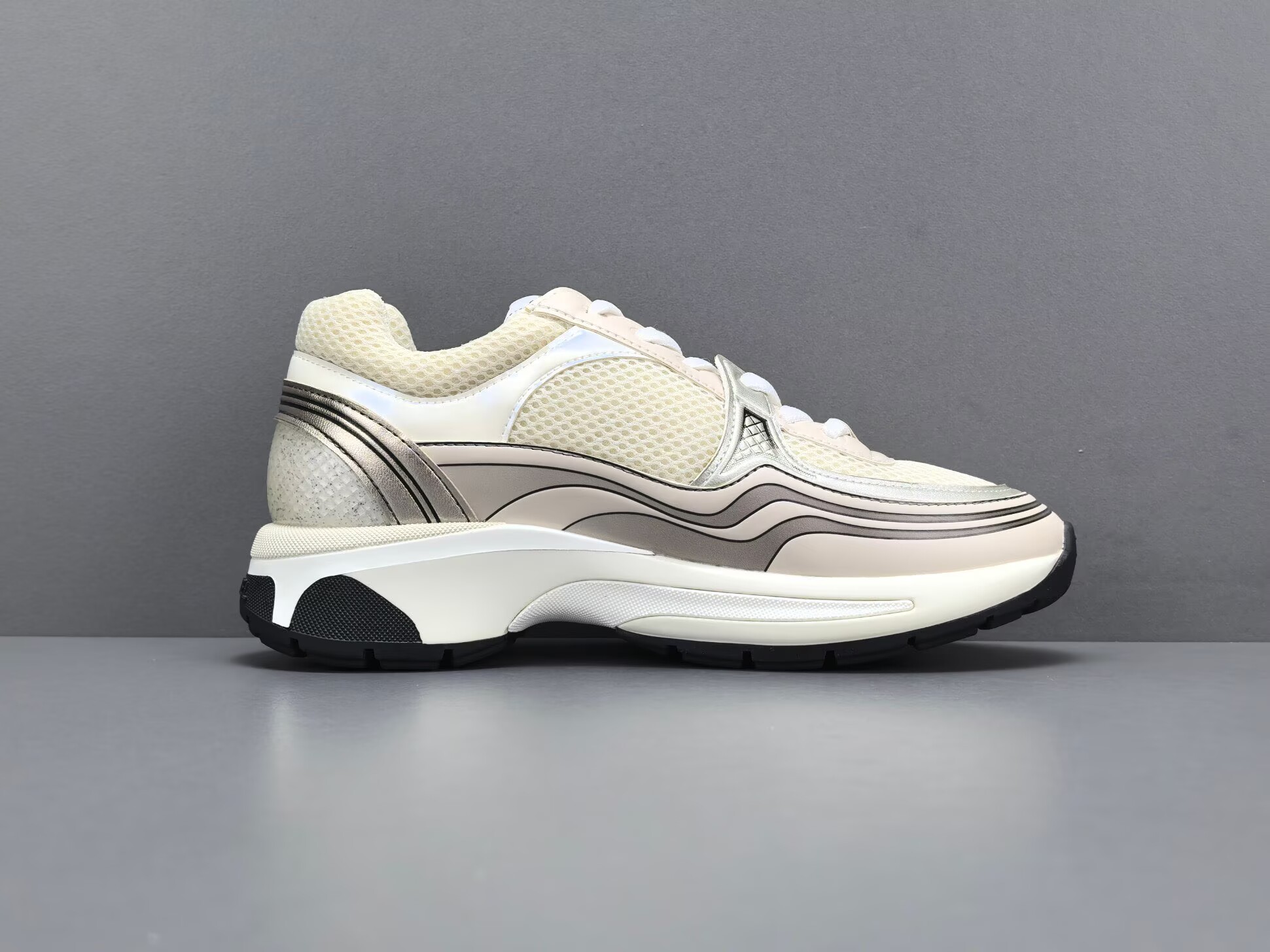 CHNE1 Leather Low Top Sneakers - CCSHOES