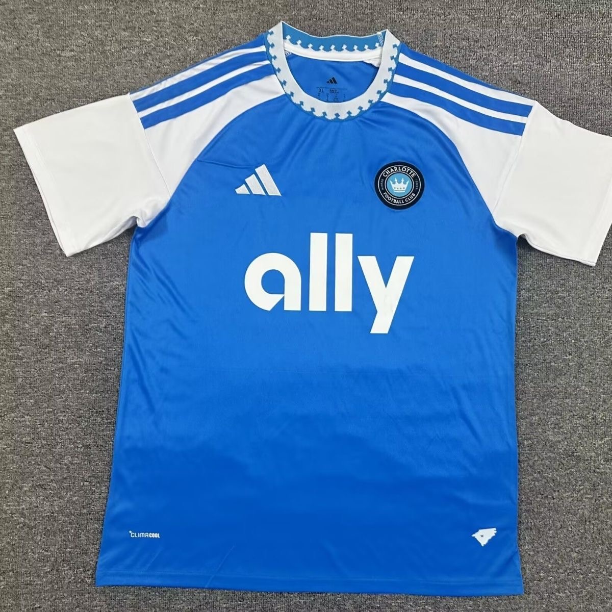 Charlotte 26-27 home fan edition jersey