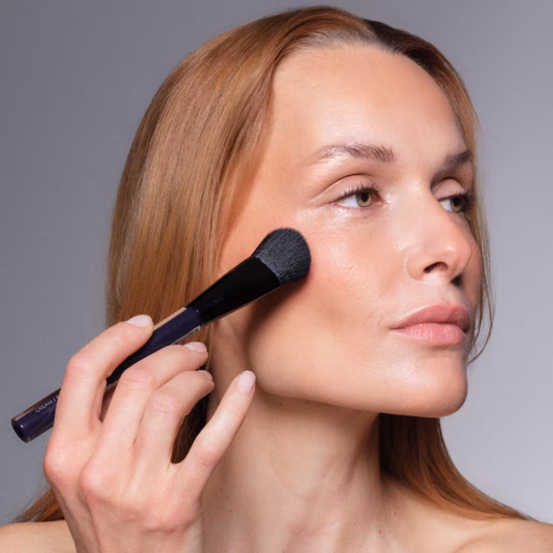 Kevyn Aucoin  Cream/Powder Blush Brush