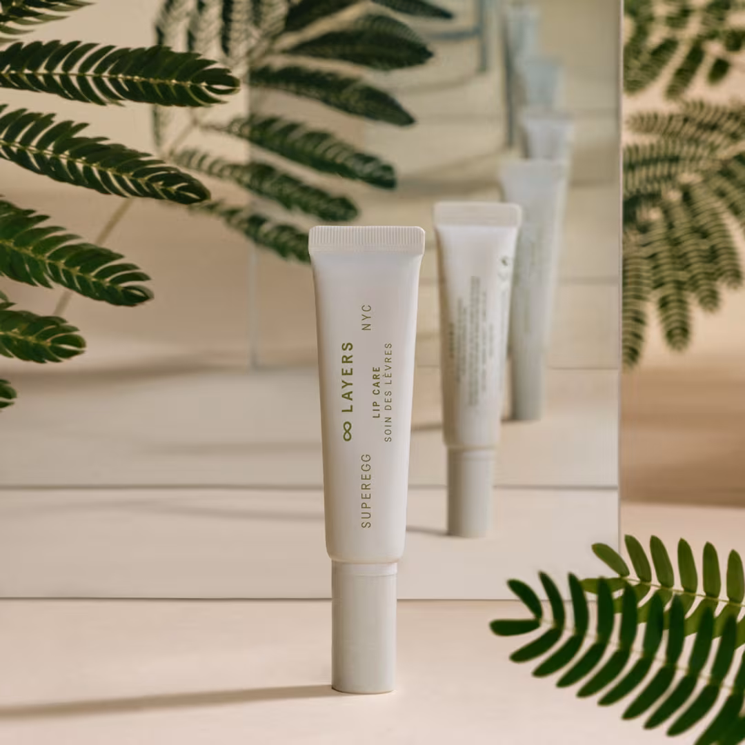 Superegg  Infinite Layers Lip Care