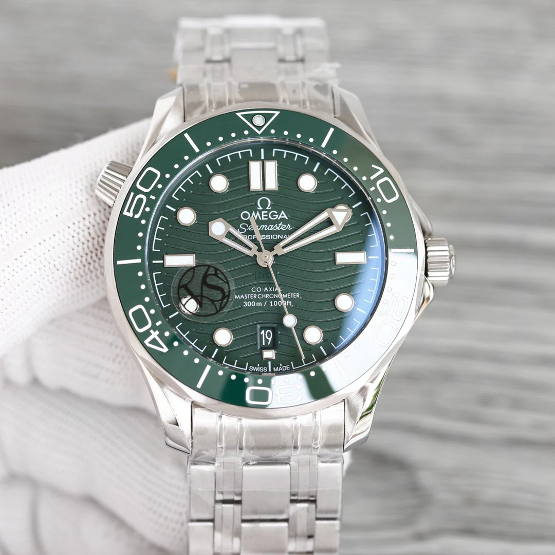 Omega Watch SEAMASTER DIVER 300 CUSTOM GREEN DIAL